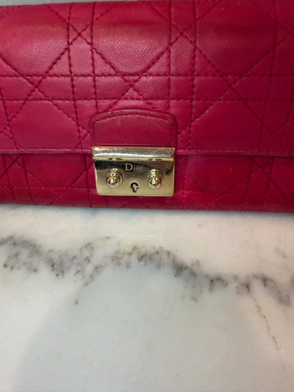 Low start-Dior Red Cannage Quilted Leather wallet with Gold Lock - Picture 2 of 5